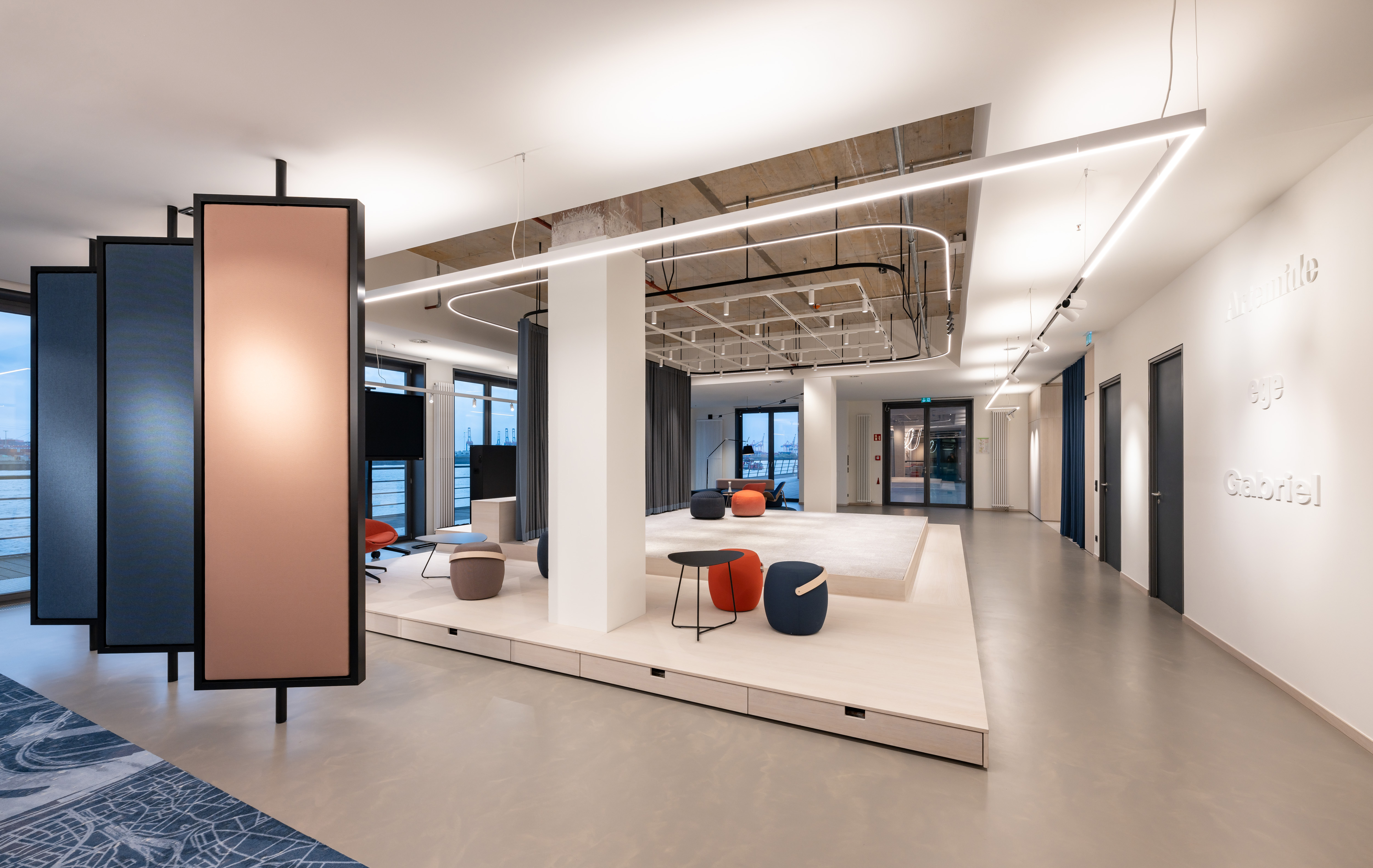 Hamburg showroom 2