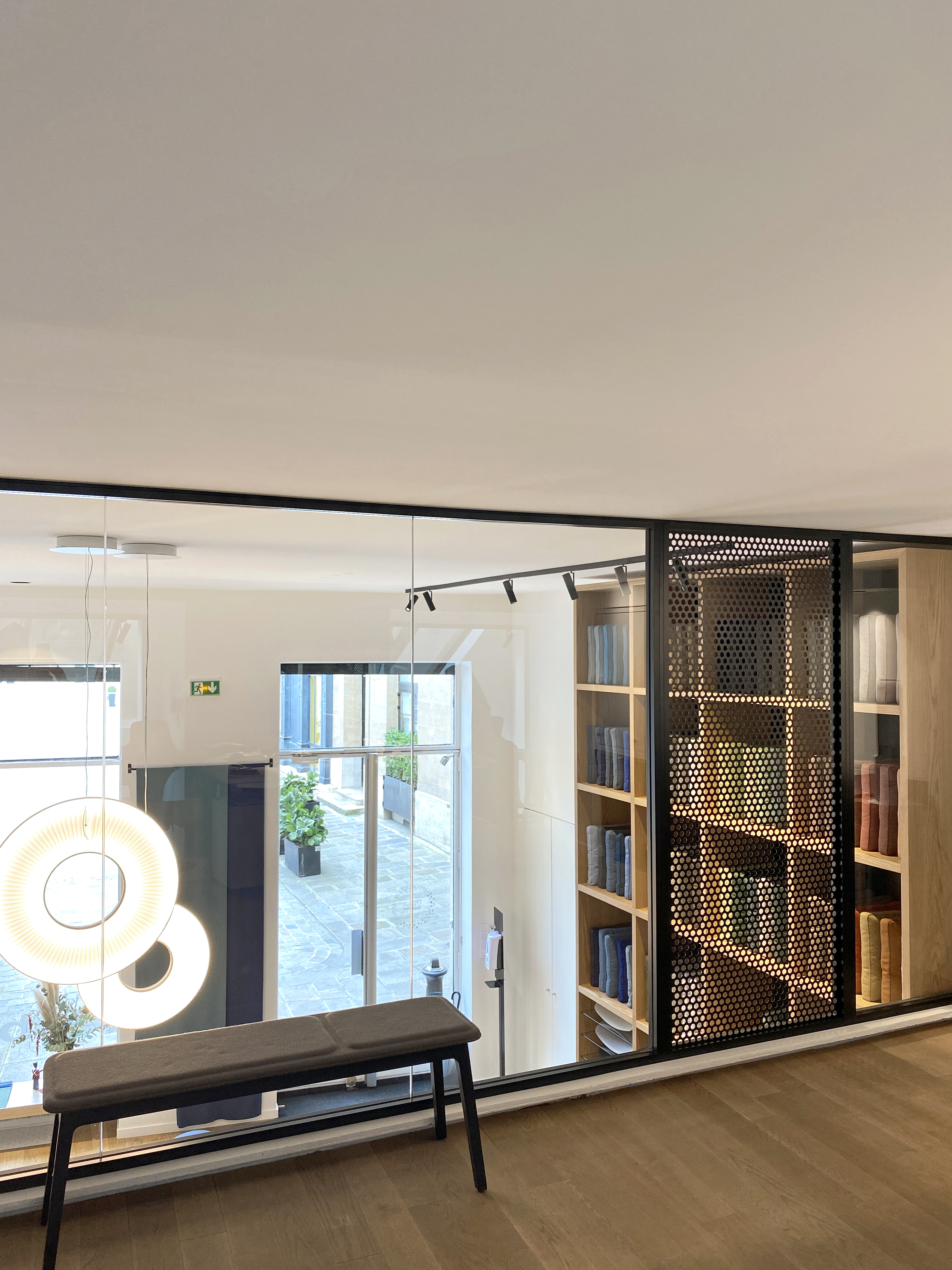 Paris showroom 5
